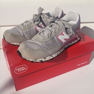 New Balance 515 Gray and Pink Sneakers!!!!